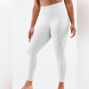 NWT Fabletics Sync High Waisted 7/8 leggings